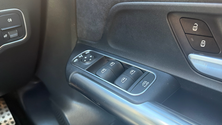 Mercedes-Benz GLA 200d AMG Line Premium 5dr Auto Diesel Hatchback